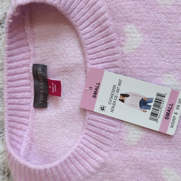 Vince Camuto Cozy Heart Sweater - Picture 4 of 7